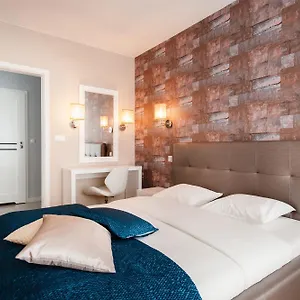 Exclusive Aparthotel